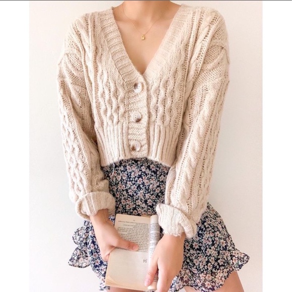 Breath of youth petals in my teacup mini skirt size small - Picture 2 of 3